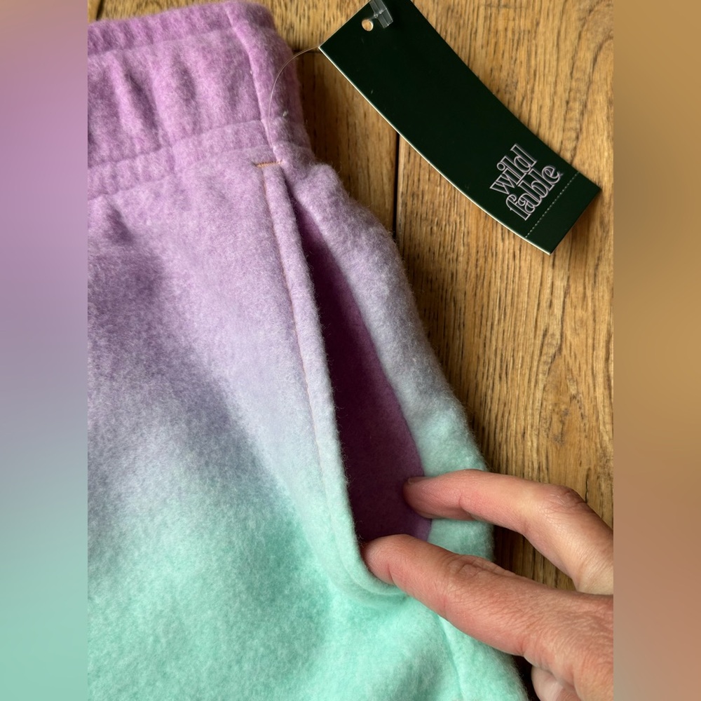 NEW Wild Fable Fleece High-Rise Dolphin Shorts size Small - Picture 4 of 9